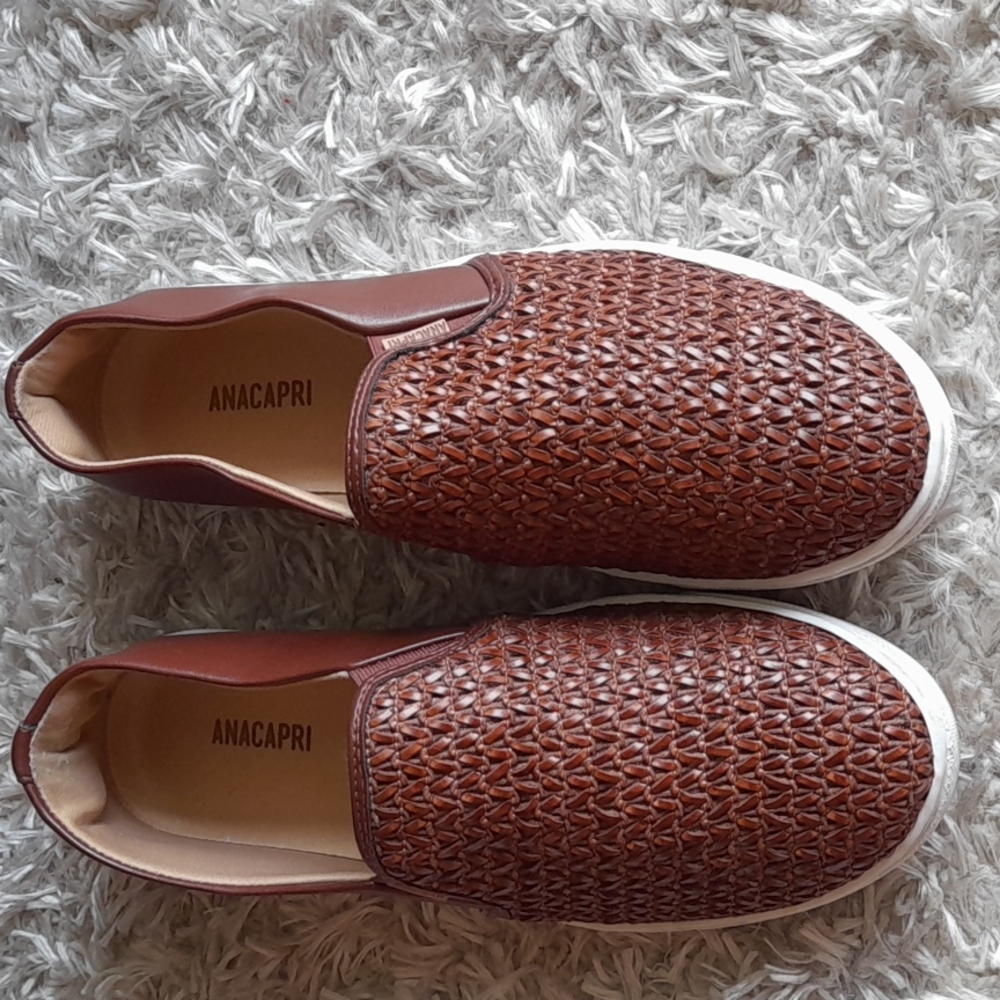 WOMEN SHOES